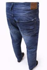 TIAGO 5 slim fit loose denim jeans. - Image 2