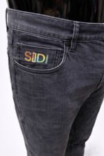 Only & Sons tapered fit jeans - Image 3