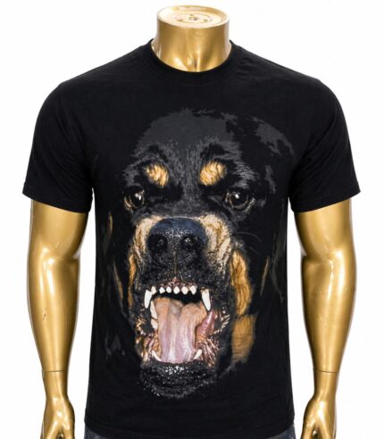 Givenchy Rottweiler printed crewneck T-shirt.  (L)
