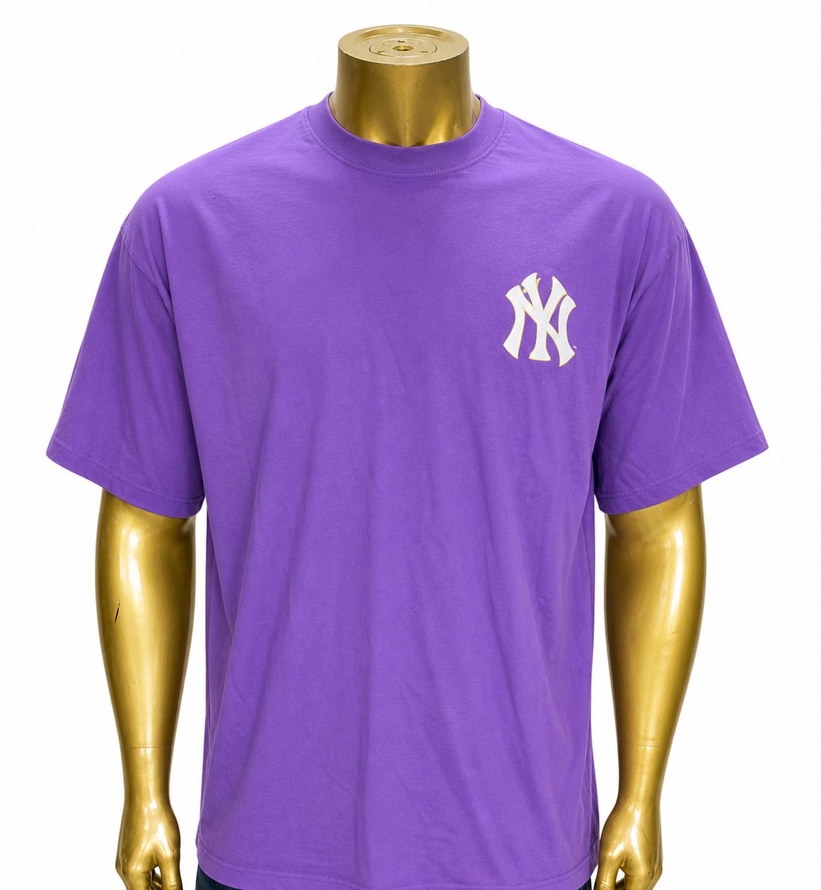 WhatsApp Image 2026-05-05 at 9.24.16 AM New Era New York Yankees MLB t-shirt. (L/XL) - Image 1